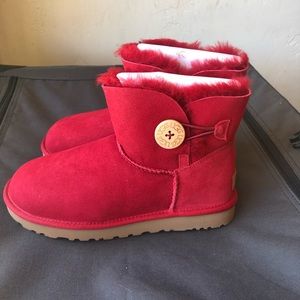 W Mini Bailey Button II Ugg Boots